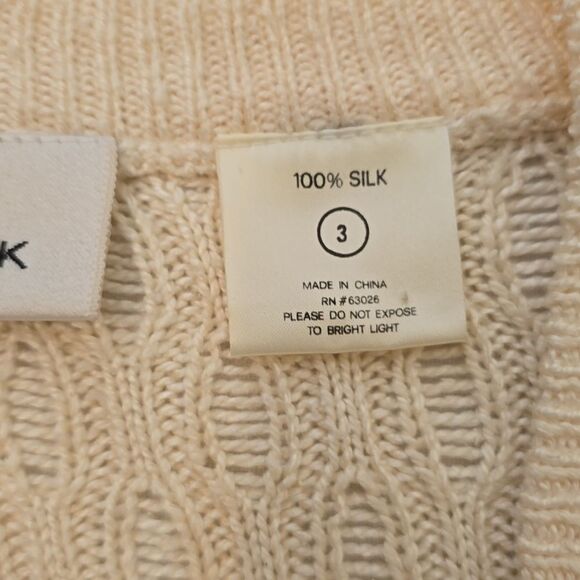 GO> SILK V-NECK SWEATER SIZE 3 - Picture 7 of 8